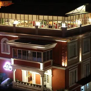 Boutique Restaurant Gloria Τίρανα