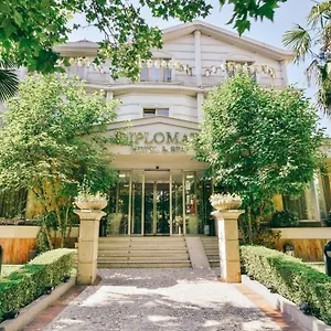 4* فندق وسبا ديبلومات